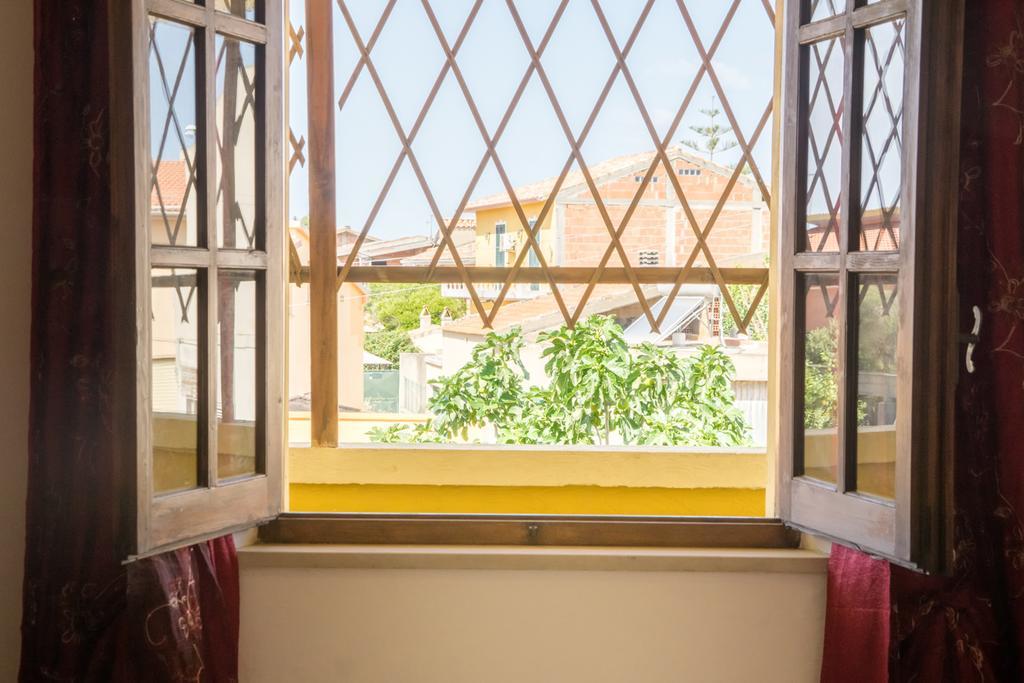 Casa Vacanza Da Luisa San Giovanni Suergiu Bagian luar foto